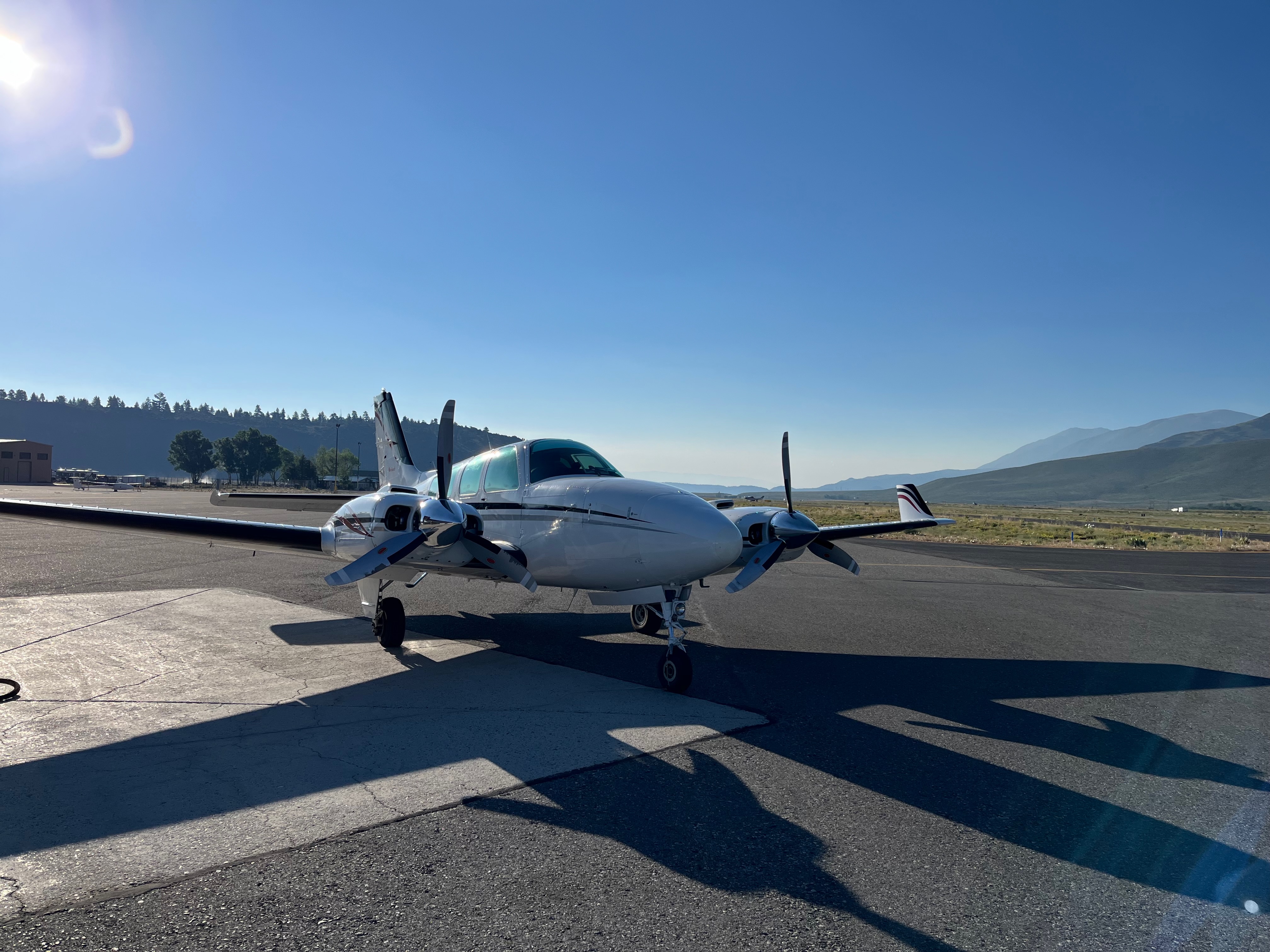 N111XX on the ground in Mammoth